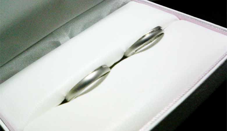 07_08_05_ring.jpg(21002 byte)